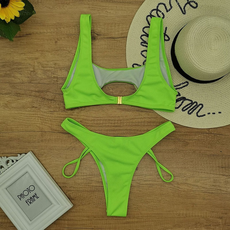 Belén Stylish and Bikini - Elena Harper