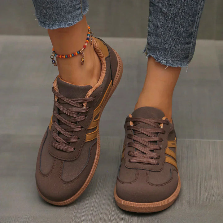 María | Women's Lace-Up Trainers with Brown Flat Sole