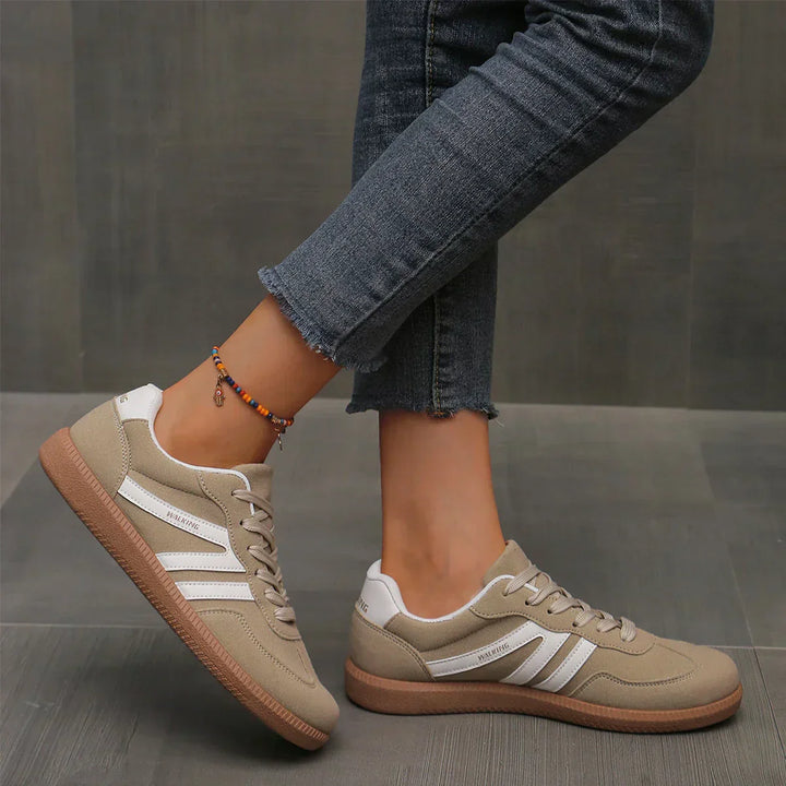 María | Women's Lace-Up Trainers with Brown Flat Sole