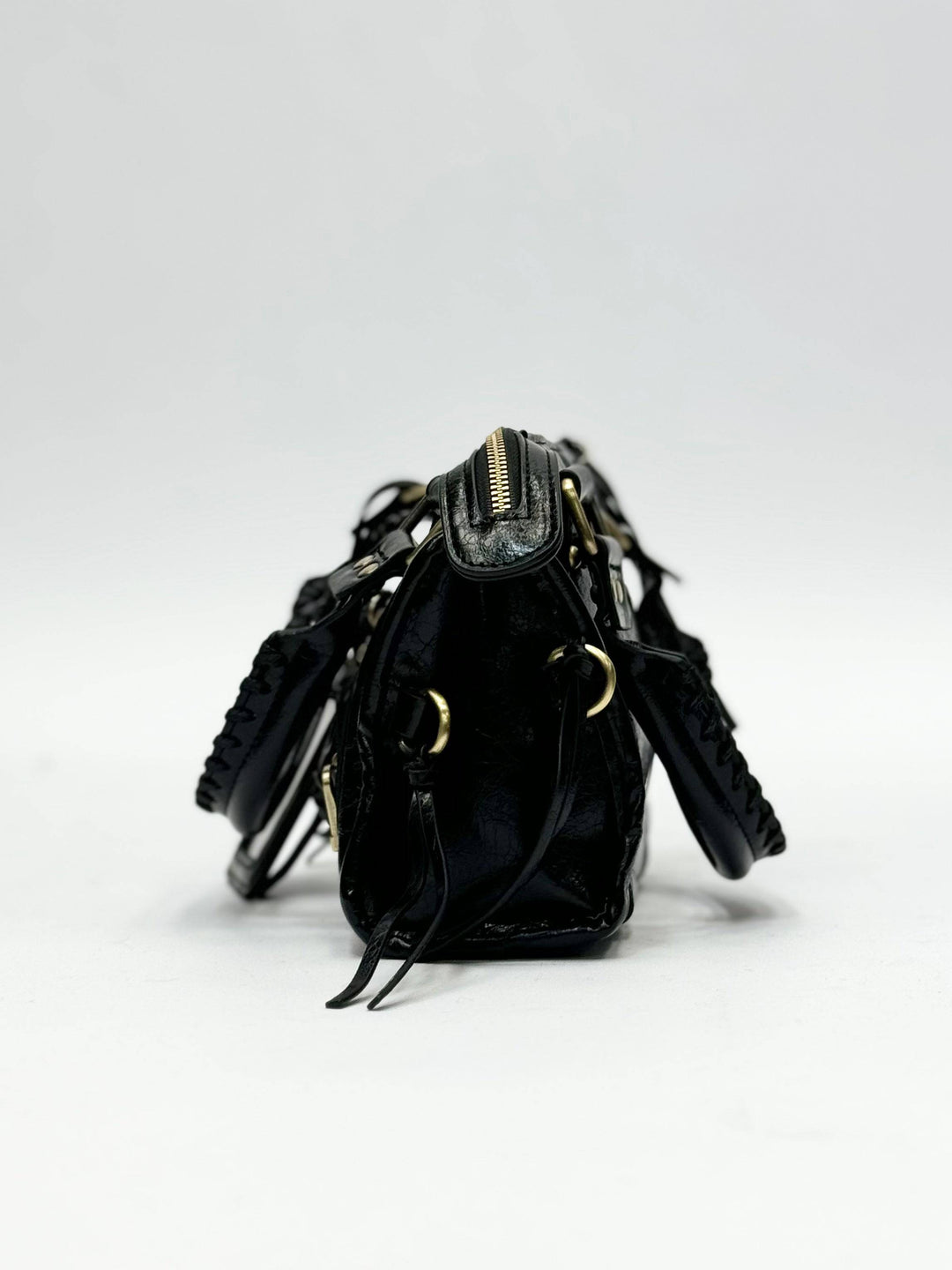 Genuine leather Lize™ handbag by Emma & Rose Cape Town featuring a stylish design and polished finish.