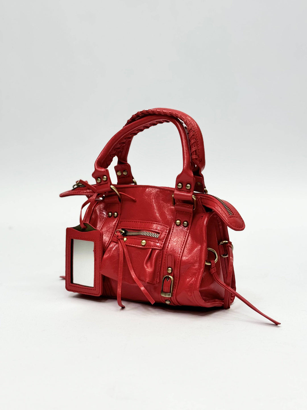 Genuine leather Lize™ handbag by Emma & Rose Cape Town, stylish borse with top handle and elegant design.
