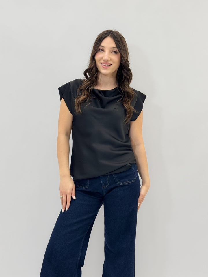 Janneke™  |  Top Neckline
