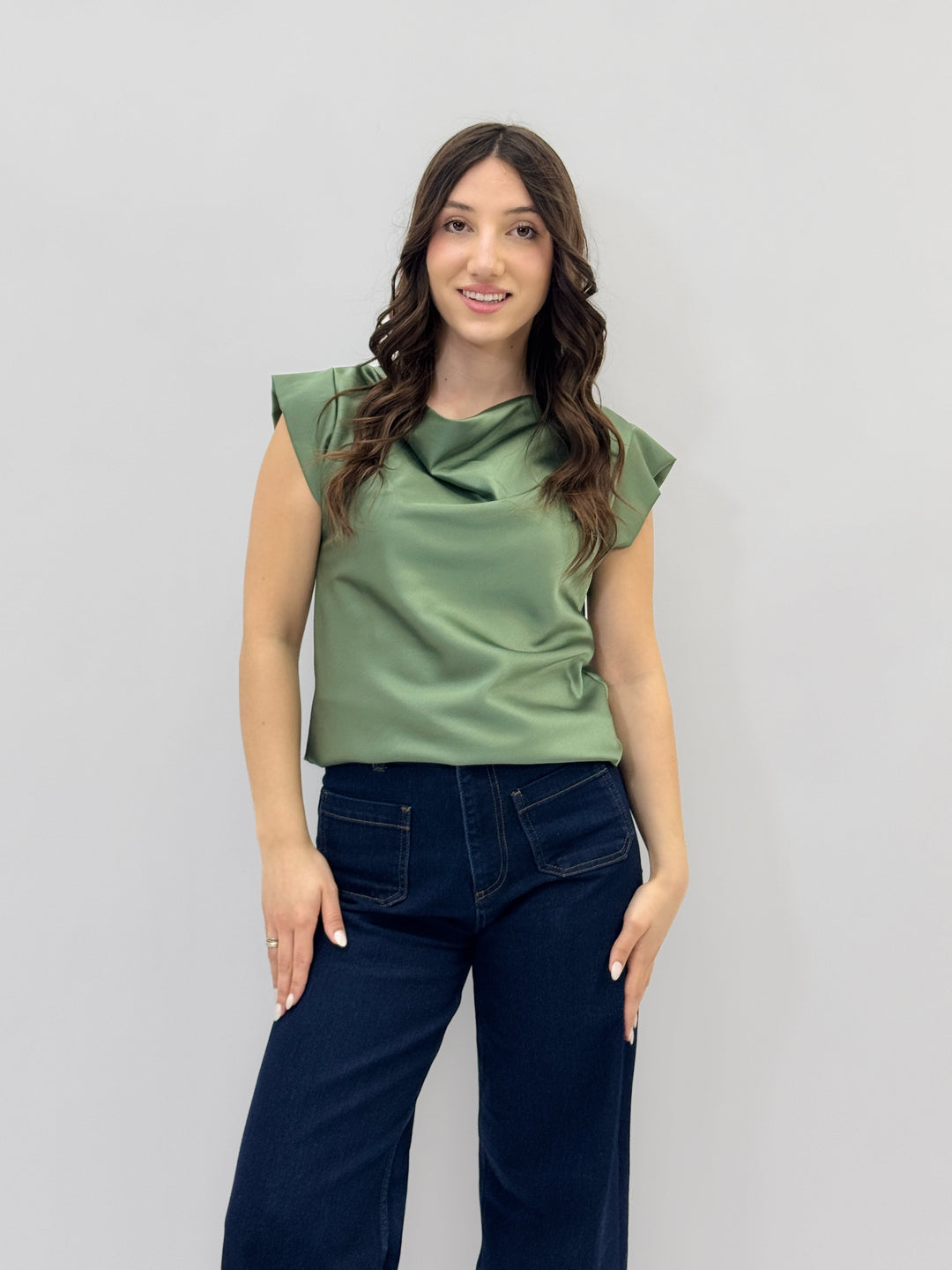 Janneke™  |  Top Neckline