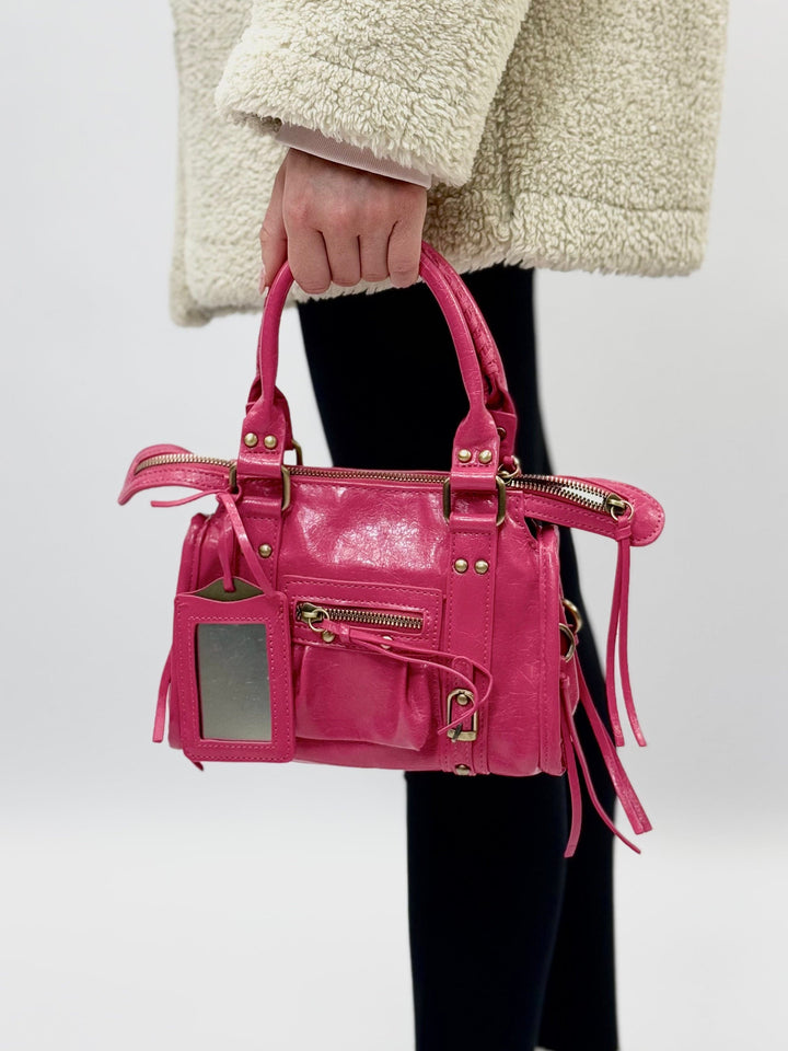 Genuine leather Lize™ handbag by Emma & Rose Cape Town, stylish borse with detailed stitching and elegant design.