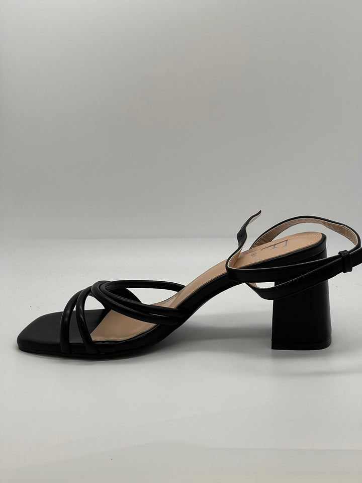 Saskia™  |  Wide Heel Sandals Straps
