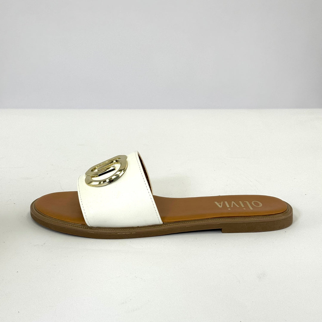 Gg™  |  Logo Slippers