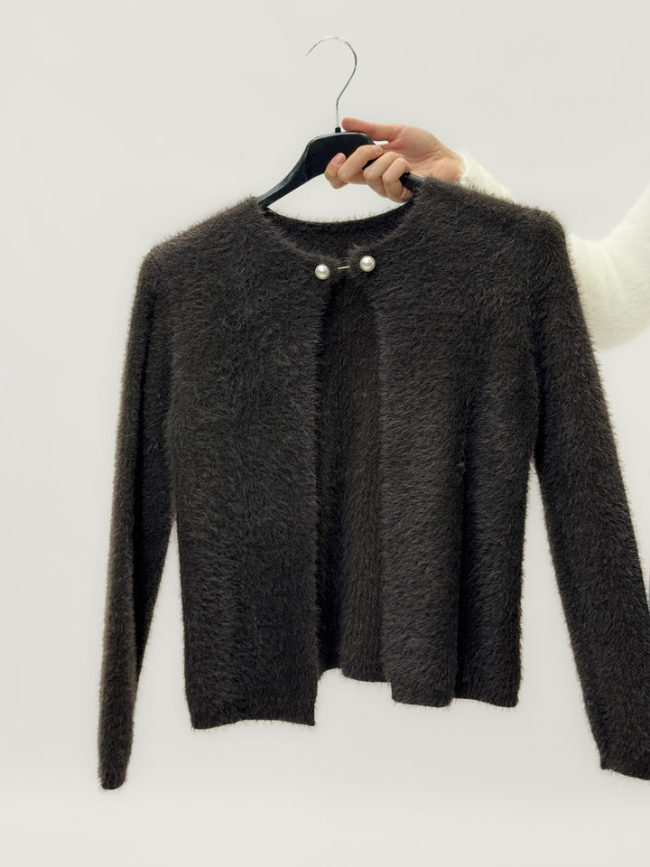 Pearl™  |  Brooch Closure Pullover