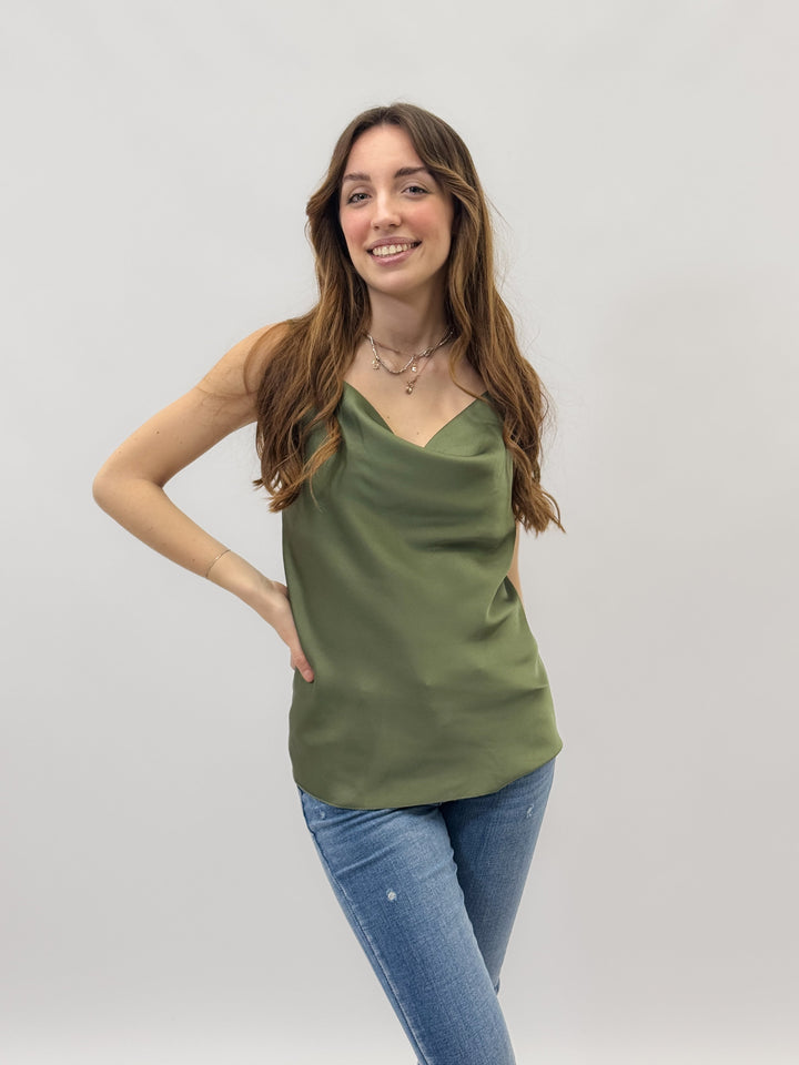 Hester™  |  Top Neckline
