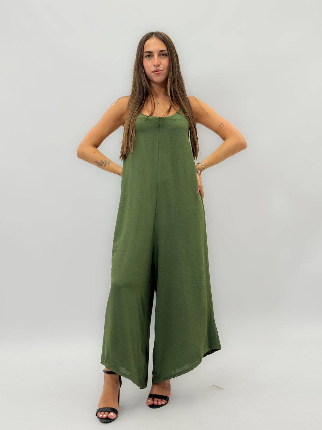 Wendy™  |  V-neck Jumpsuit