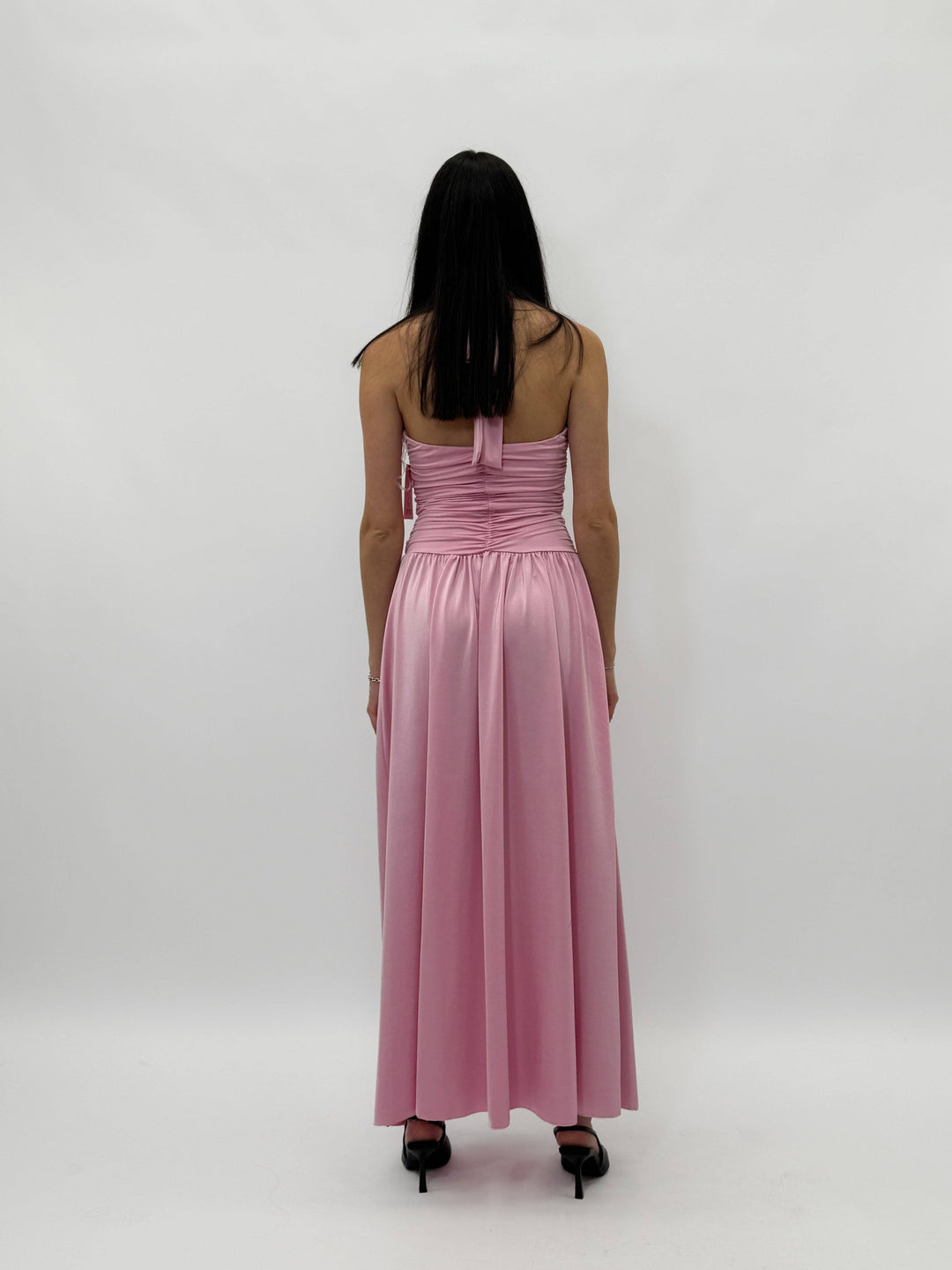 Michelle™ flowing dress by Emma & Rose Cape Town, elegant abiti with lightweight fabric and stylish design.