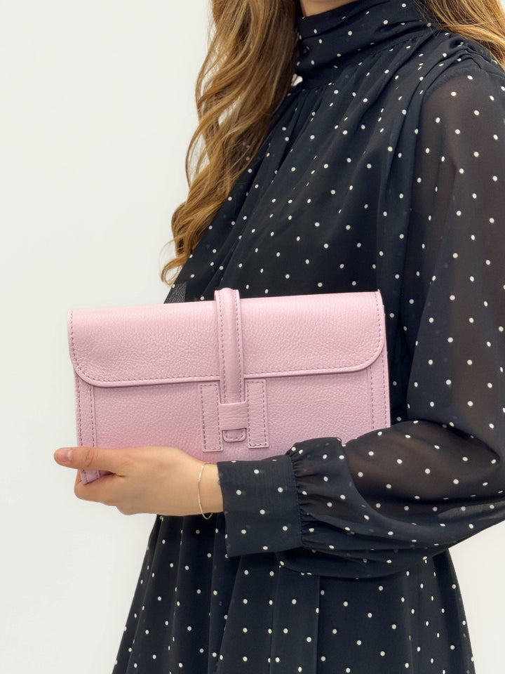 Genuine leather Anke bag by Emma & Rose Cape Town, stylish black borse with sleek design and elegant craftsmanship.