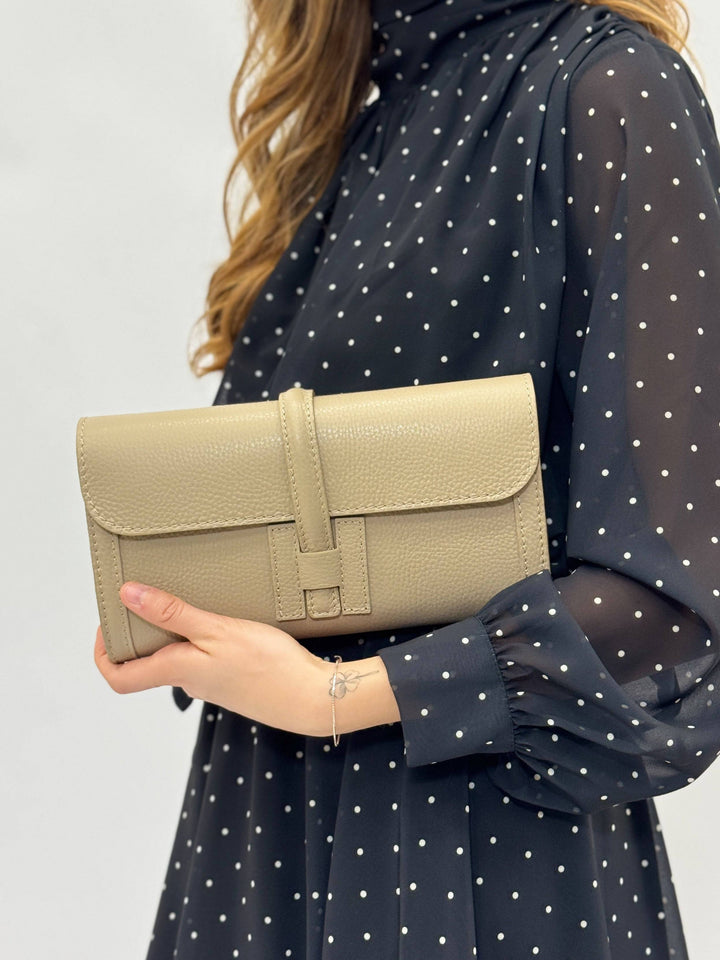 Anke™ genuine leather bag by Emma & Rose Cape Town, elegant black borse with polished finish and stylish design.