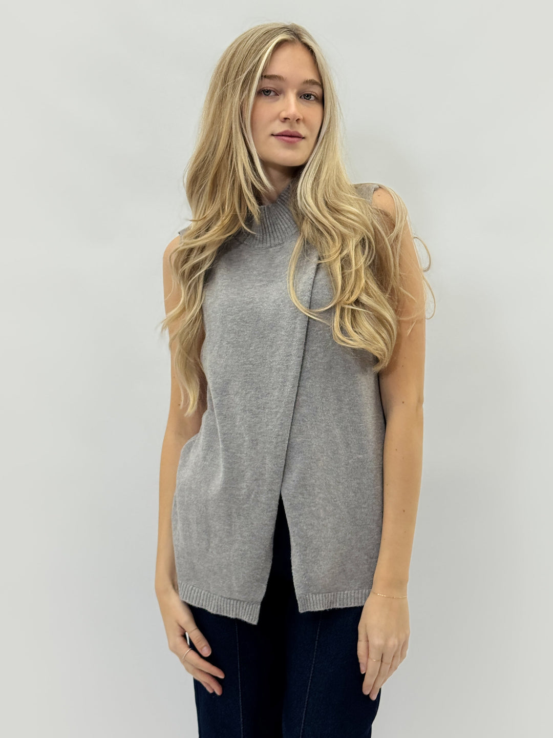 Renske™  |  Crossed Gilet High Refined