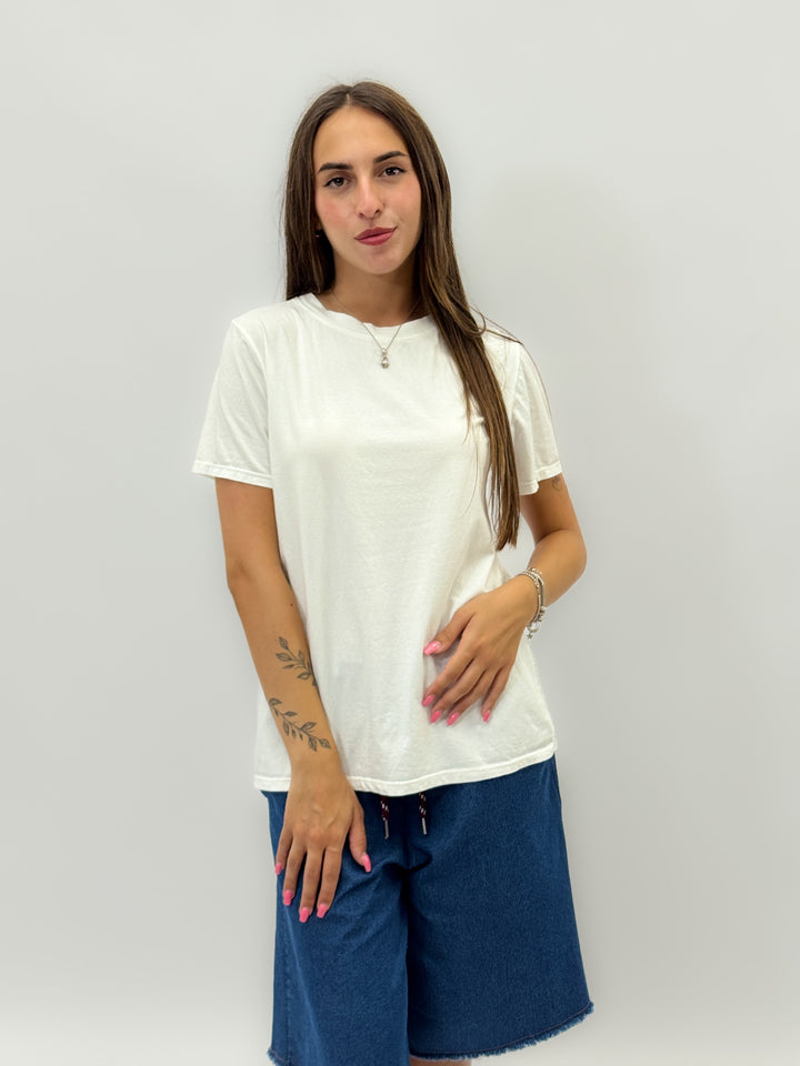Hanneke™  |  soft luxurious fabrics T-shirt