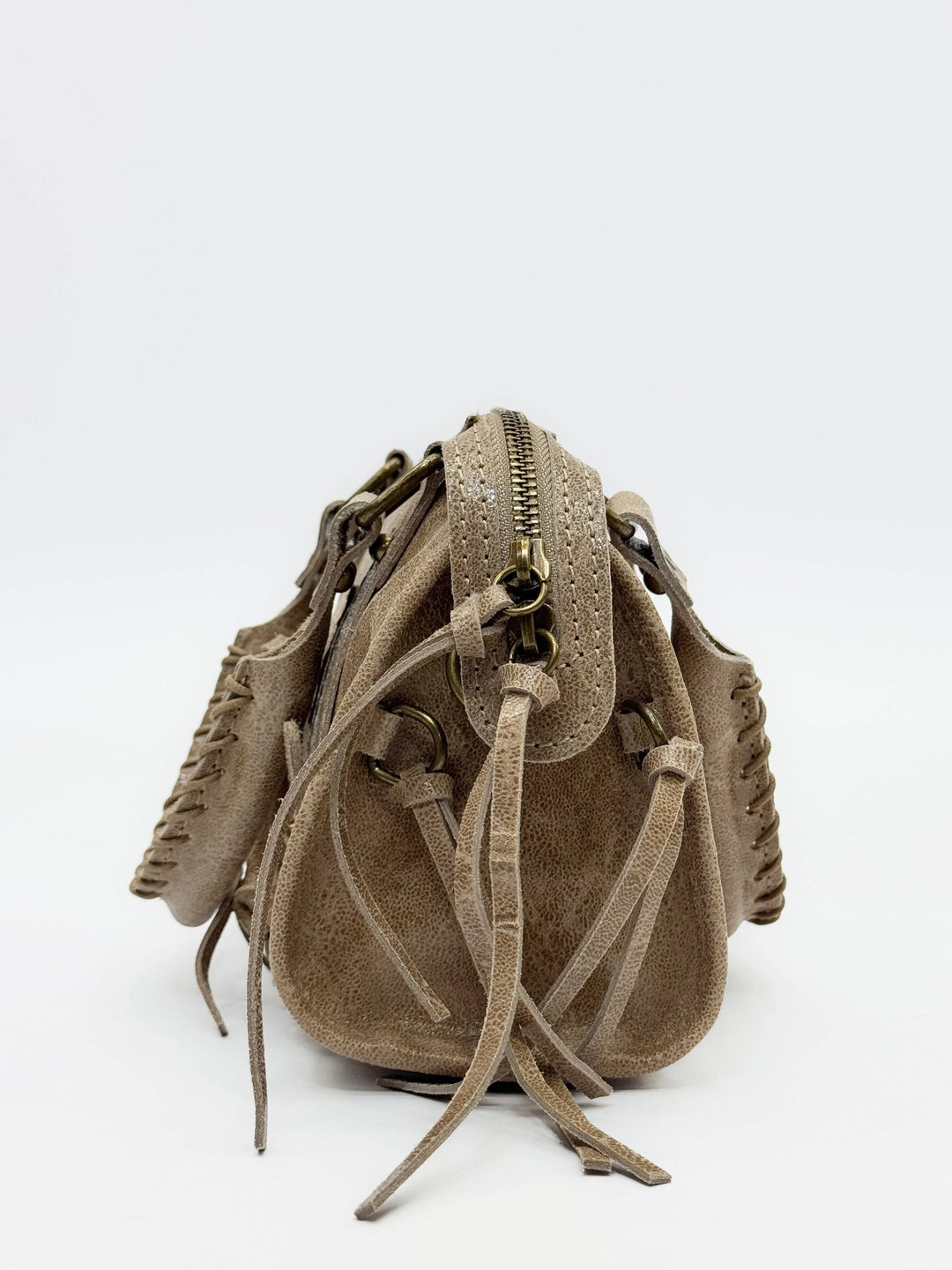 Genuine leather Daniëlle™ borse bag by Emma & Rose Cape Town, stylish Italian leather handbag with elegant design.