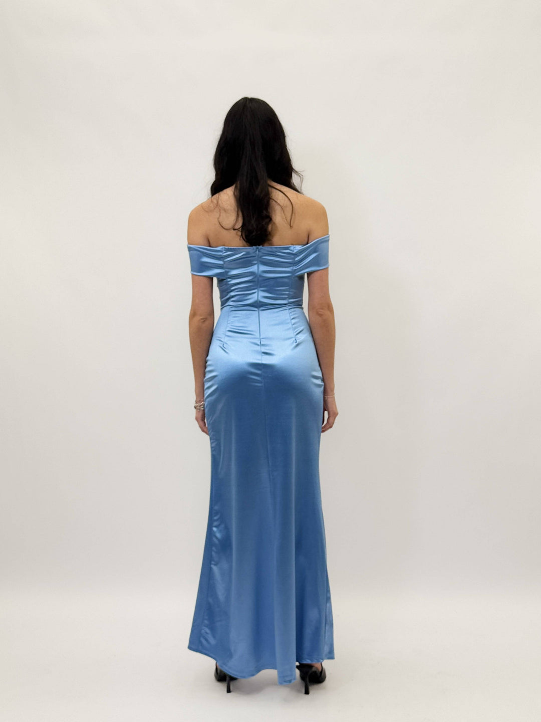 Emma & Rose Cape Town Look™ flowing dress, lightweight abiti with elegant fabric and flowing silhouette, perfect for casual or formal wear.