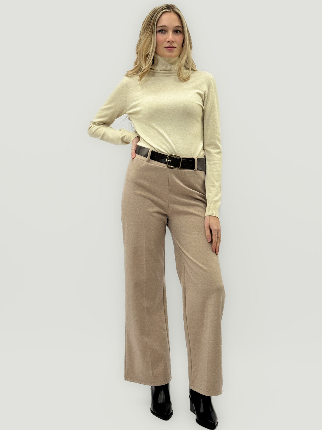 Gabriëlle™  |  Basic Long Sleeve Neck