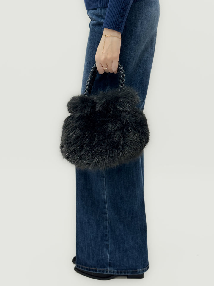 Willemien™  |  Soft Faux Fur Handle