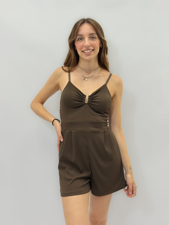 Paulien™  |  Jumpsuit Hook Detail