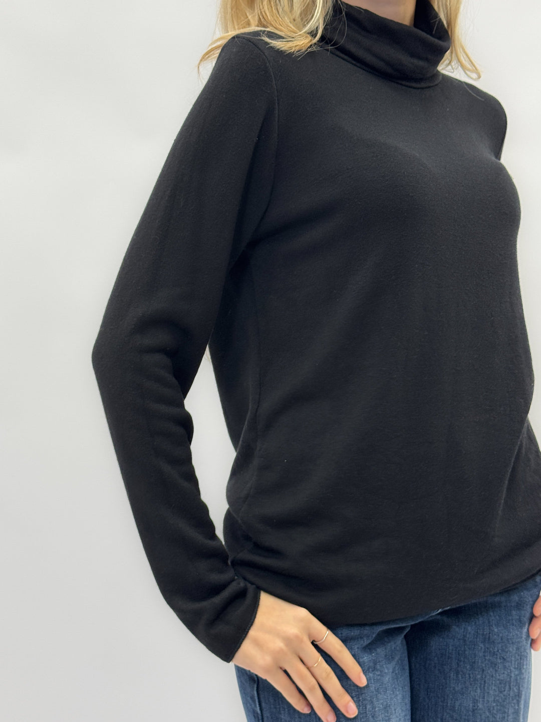 Katrien™  |  Turtleneck Cotton Wool Embracing