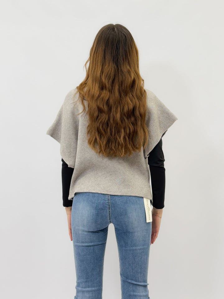 Mieke™  |  Asymmetric Top Button