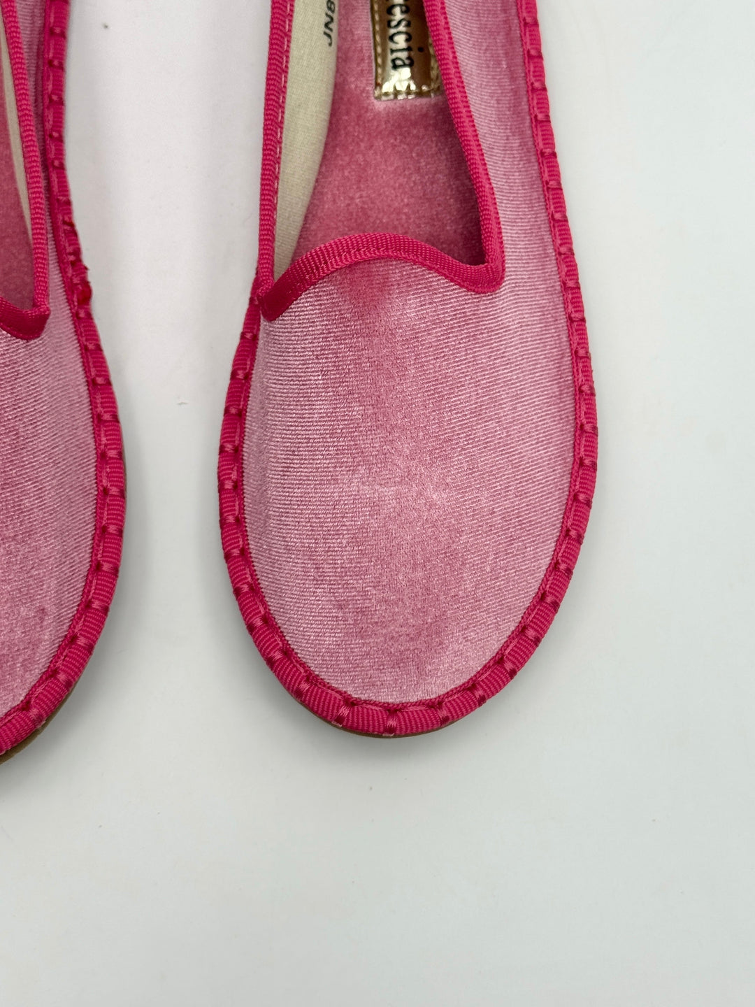 Viviane™  |  soft luxurious fabrics Friulane Border