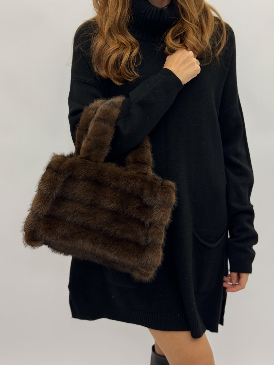 Saskia™  |  Soft Synthetic Fur Effect