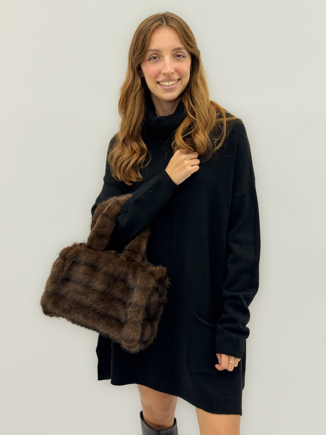 Saskia™  |  Soft Synthetic Fur Effect