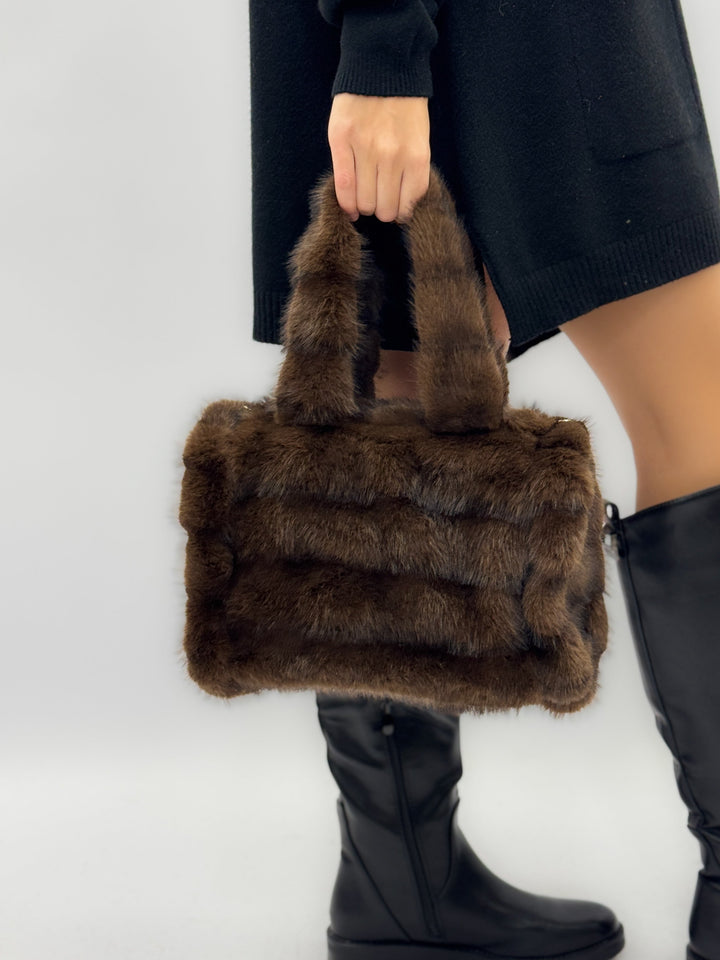 Saskia™  |  Soft Synthetic Fur Effect