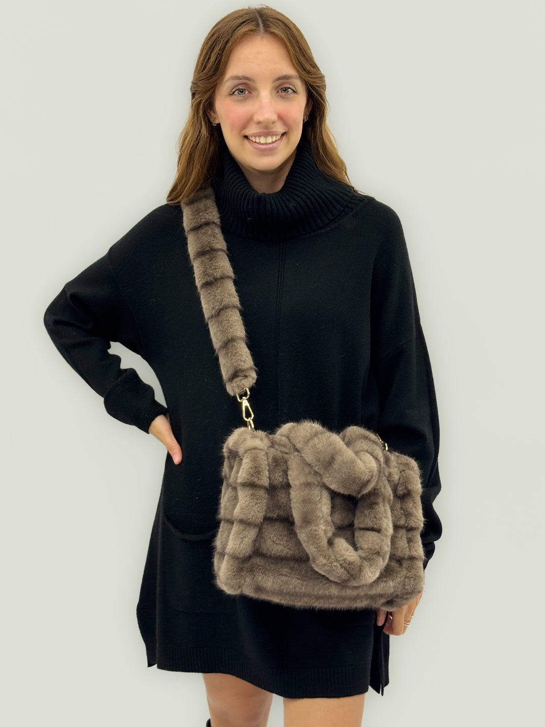 Saskia™  |  Soft Synthetic Fur Effect