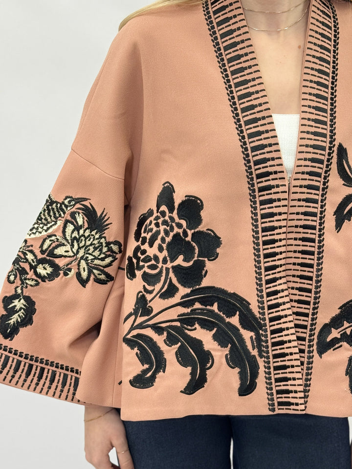 Elsabé™  |  Elegant Women's Kimono Embroidery