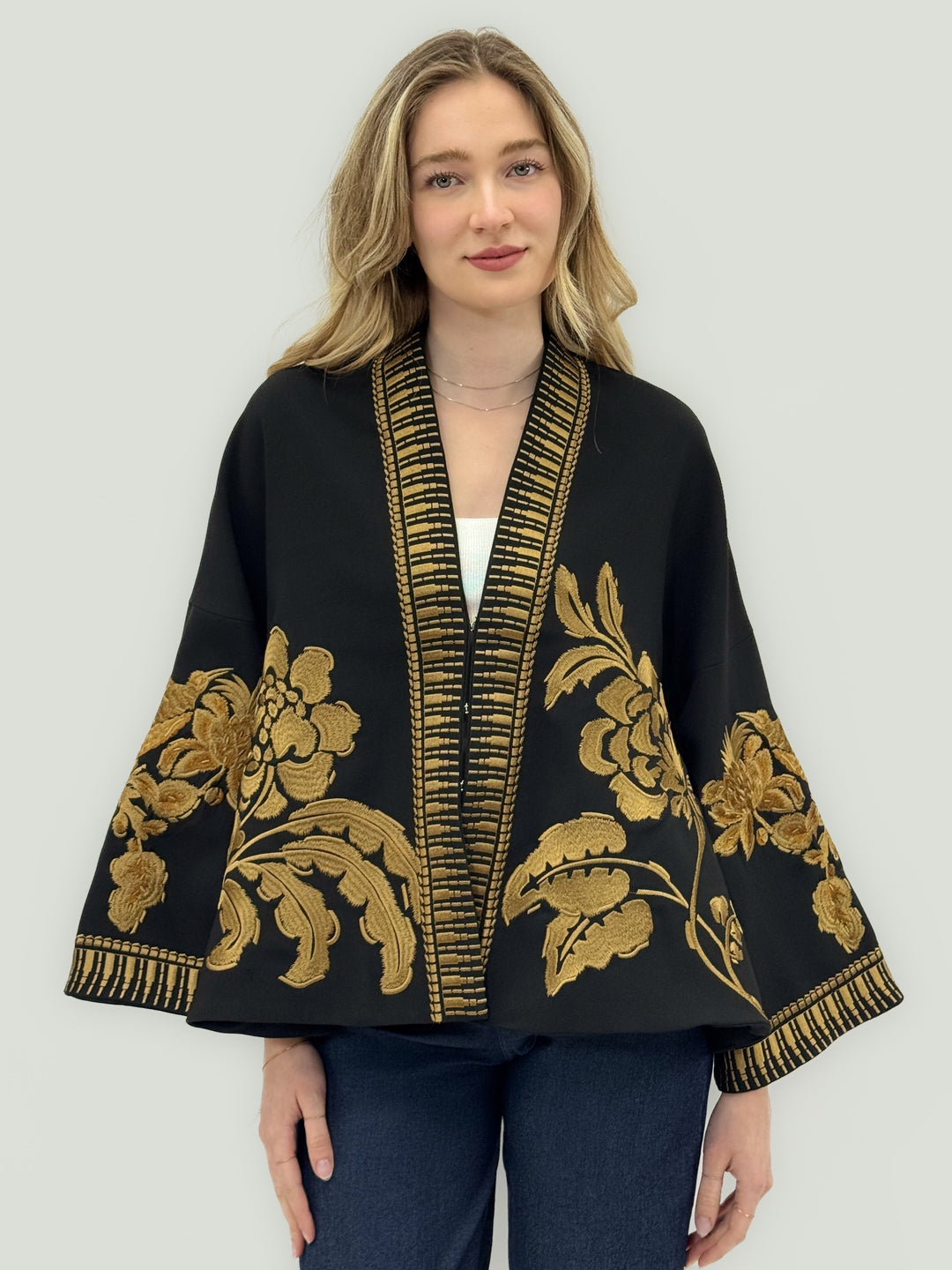 Elsabé™  |  Elegant Women's Kimono Embroidery