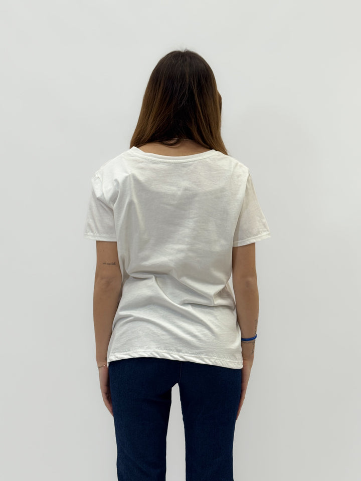 Margot™  |  T-shirt Text Design