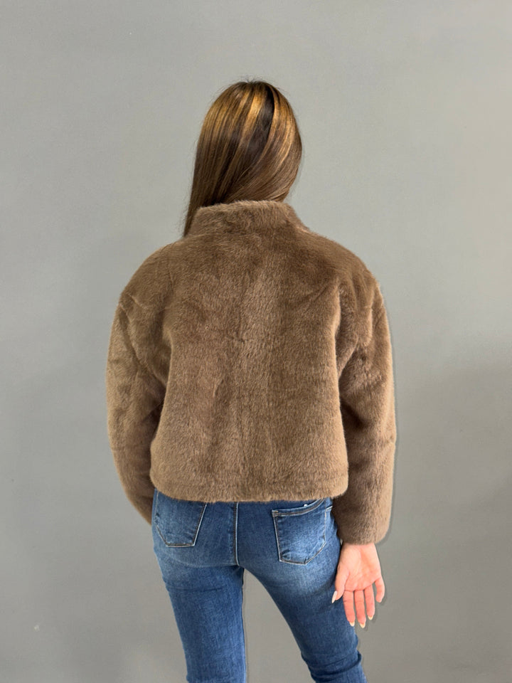 Bianca™  |  Short Beige Faux Pockets