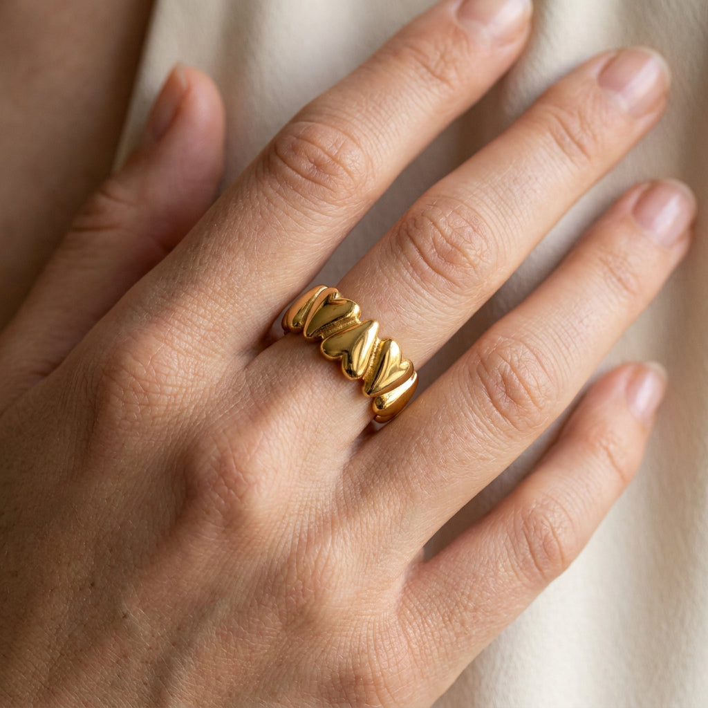 Elena Movable Heart Ring - Elena Harper