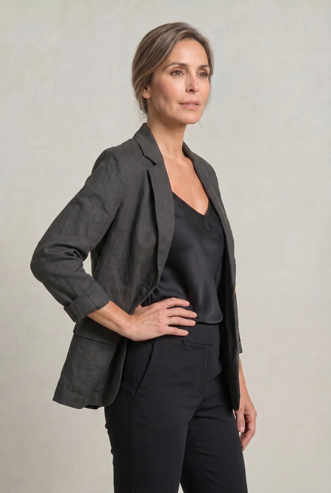 Women's Relaxed Single-Button Blazer with Rolled Sleeves – Ashbourne
