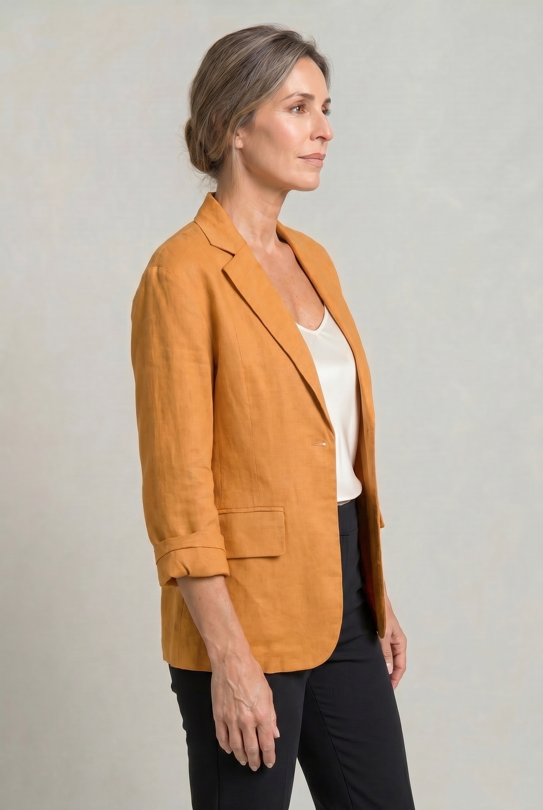 Women's Relaxed Single-Button Blazer with Rolled Sleeves – Ashbourne
