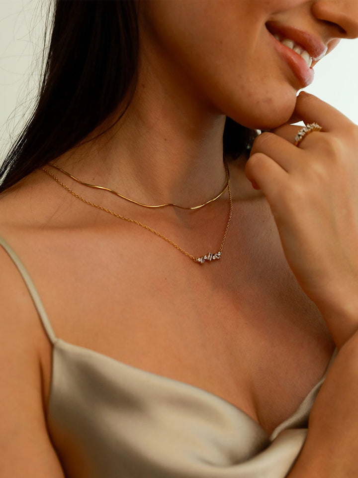 Elegant and Modern Slow Chain, view 6 - Elena Harper