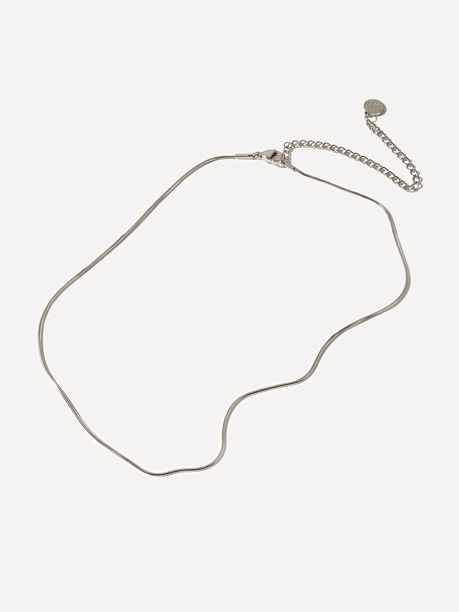 Elegant and Modern Slow Chain - Elena Harper