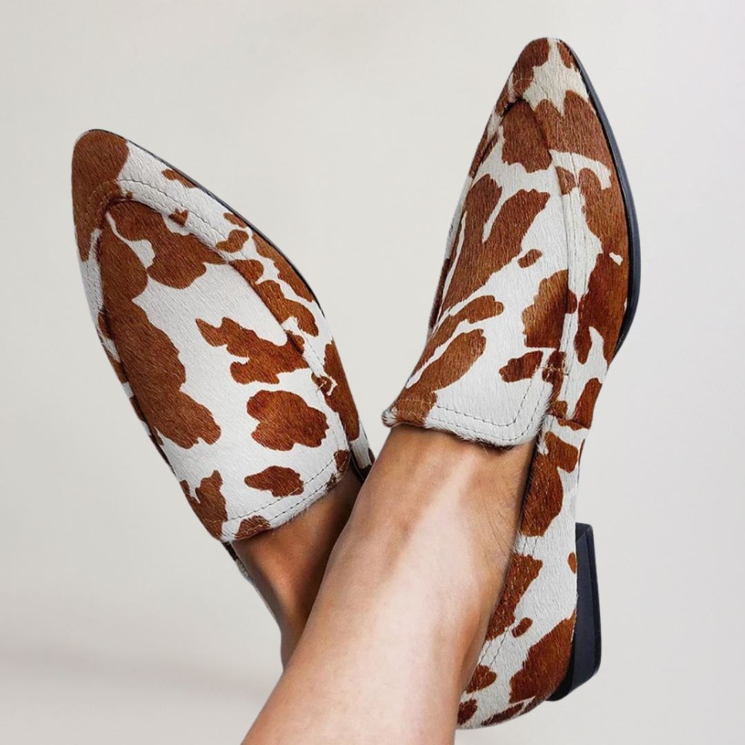 **leona Elegant Loafers with Low Heel** - Elena Harper