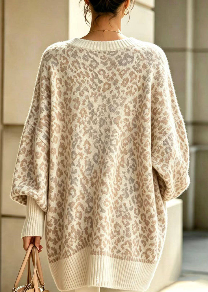 Women's Sweater with Leopard Print, V-Neck and Long Sleeves