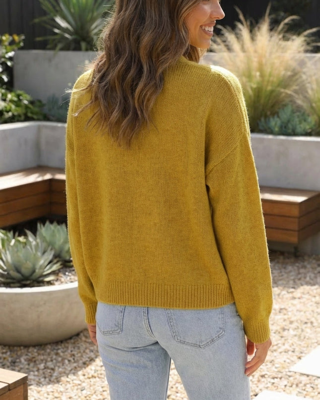 Women’s Button-Up Oversized Knit Cardigan
