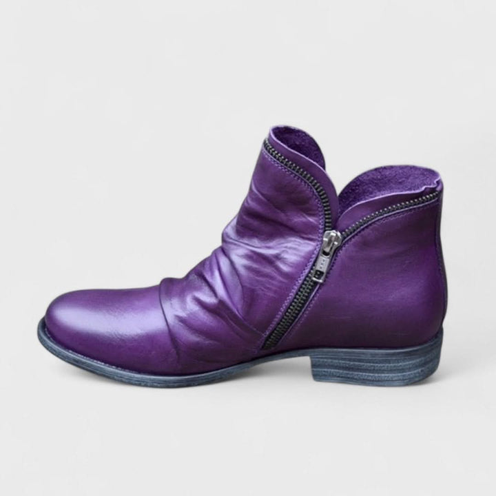 MELINDA BOOTS
