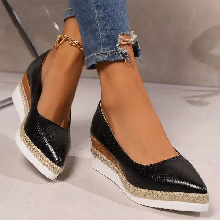 Via – Glossy Pointed-Toe Orthopedic Wedge Heels
