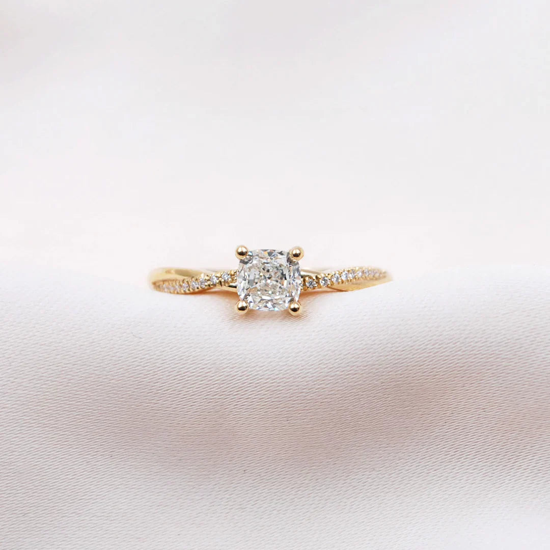 Ysmaryelle™  |  Ring 18k Gold