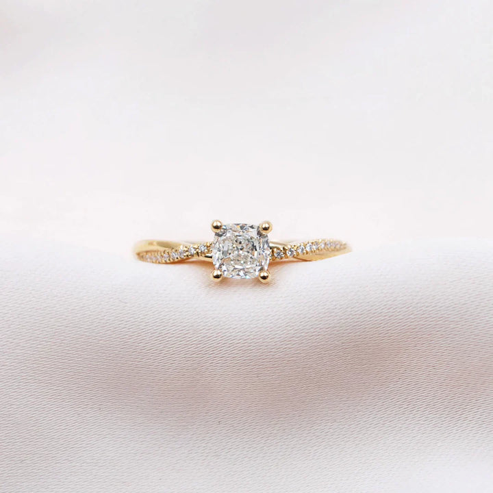 Ysmaryelle™  |  Ring 18k Gold