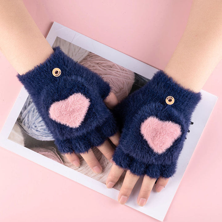 Warm Heart Pattern Gloves