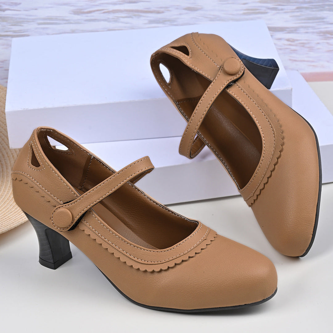 Women's Heeled Shoes with Adjustable Strap and Elegant Buckle EB
