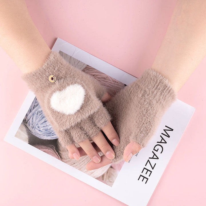 Warm Heart Pattern Gloves