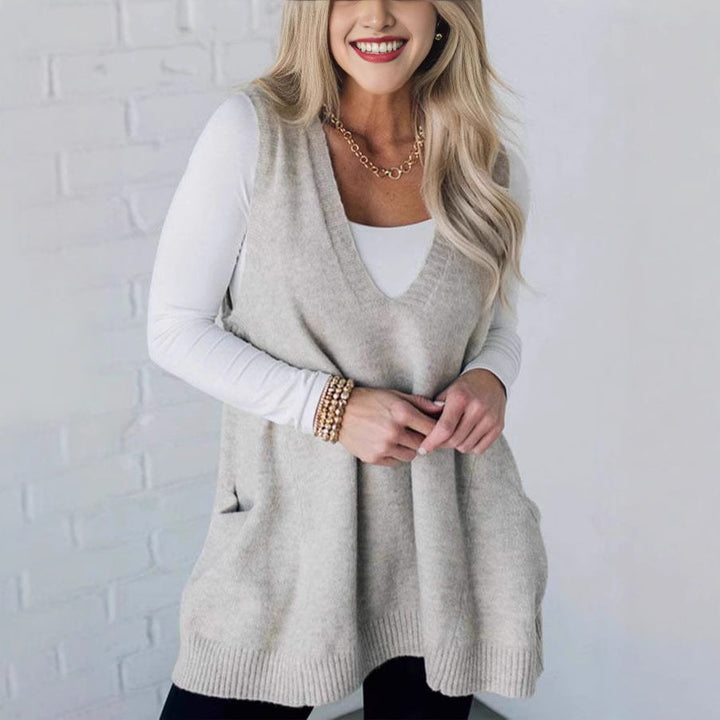Women's Comfortable Knit Poncho with Side Pockets EB